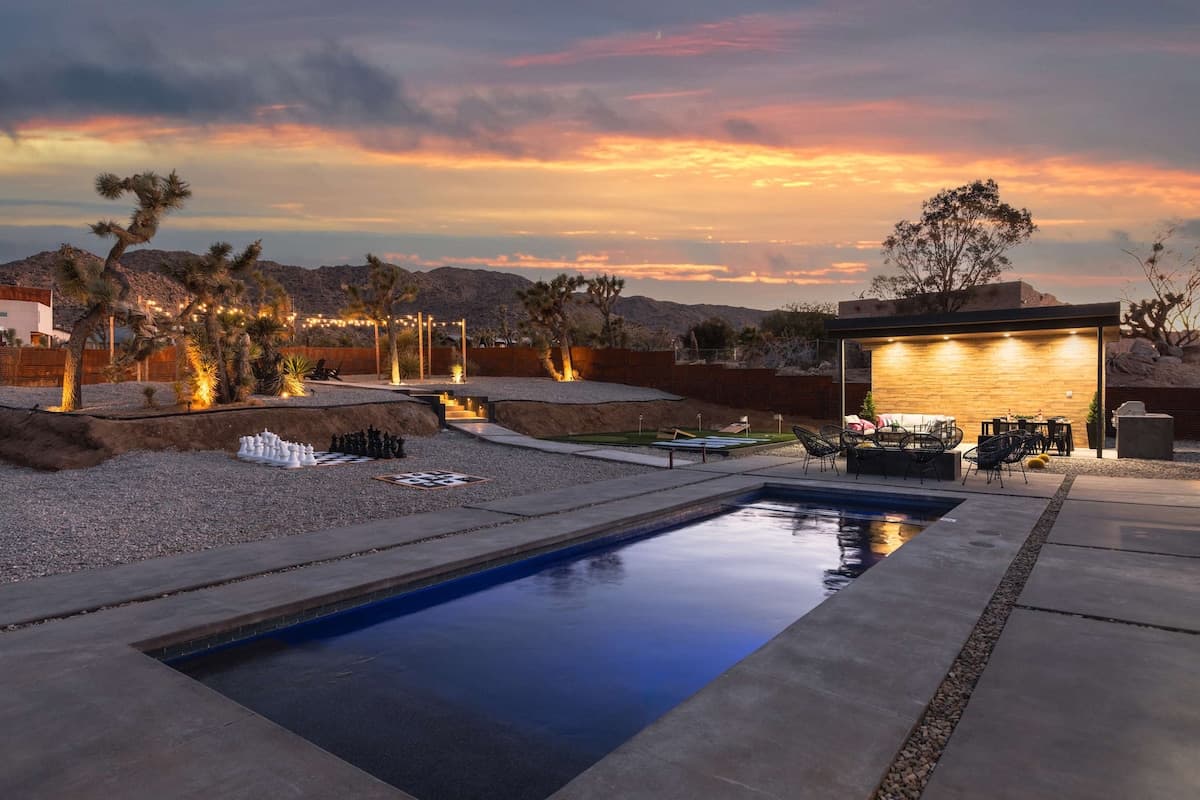 JT Luxe Compound-Pool/Spa/Pickleball/Dome - Photo 1